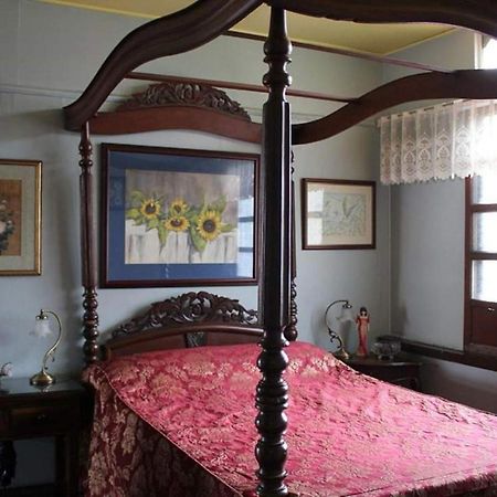 Casa Conchita Bed & Breakfast Taal Ngoại thất bức ảnh