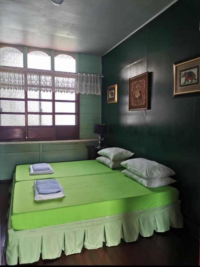 Casa Conchita Bed & Breakfast Taal Ngoại thất bức ảnh